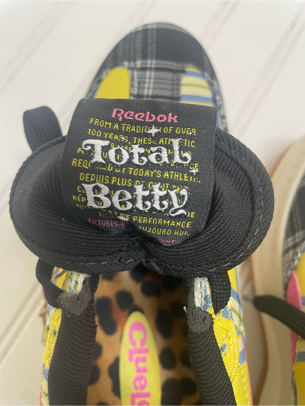 Reebok x Clueless Plaid Low-Top Sneakers - Yellow, Black & Pink women size 5.5 - Picture 10 of 13